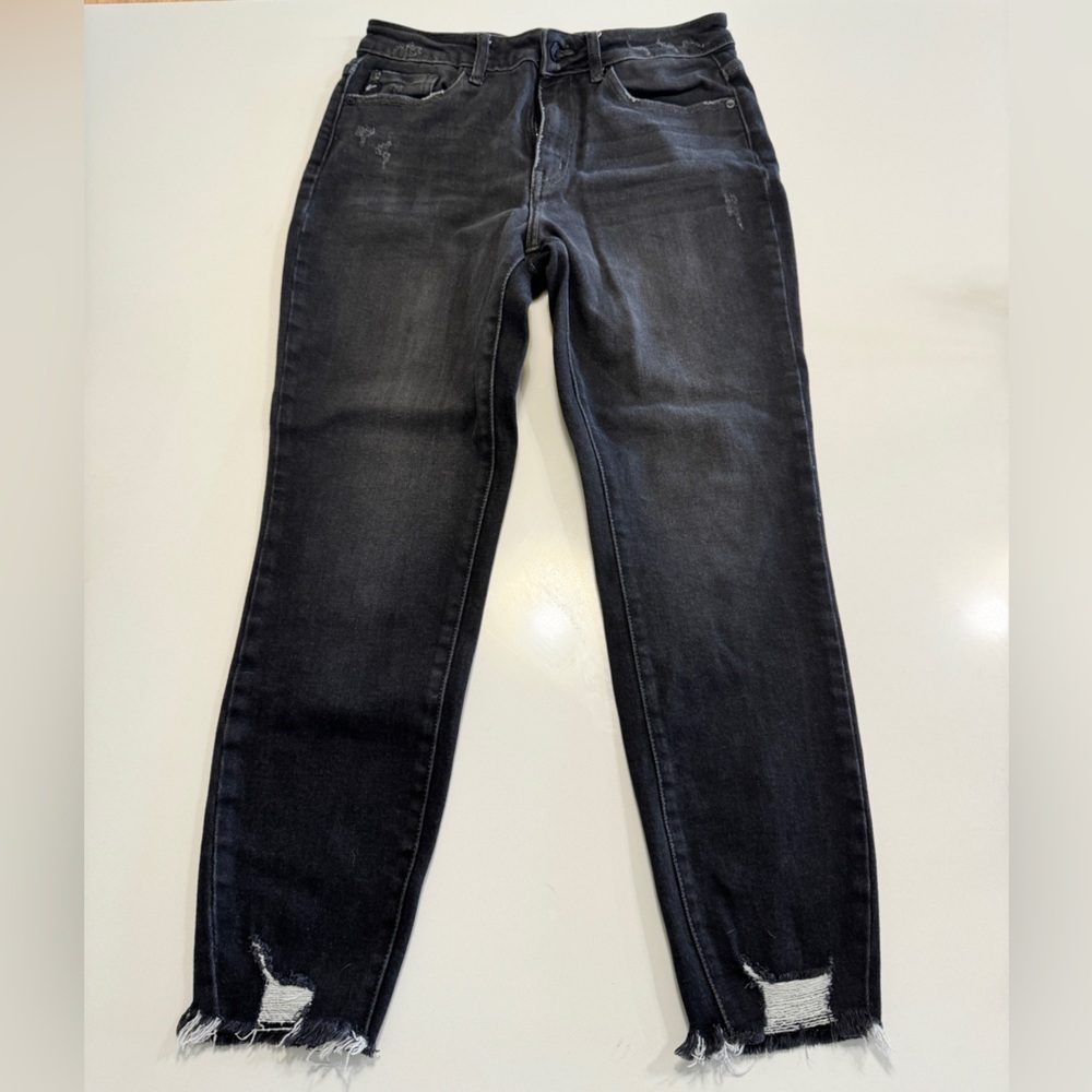 KanCan jeans high rise cropped distressed raw hem Size 11/29 Color Black